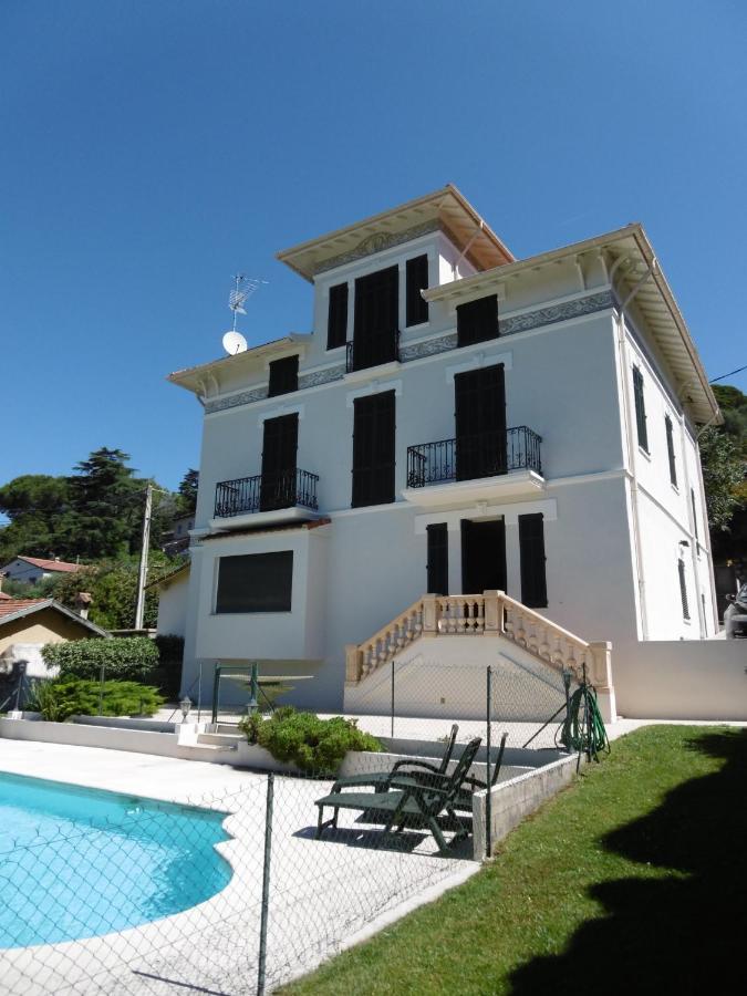 Cottage Massanet Grasse Bagian luar foto